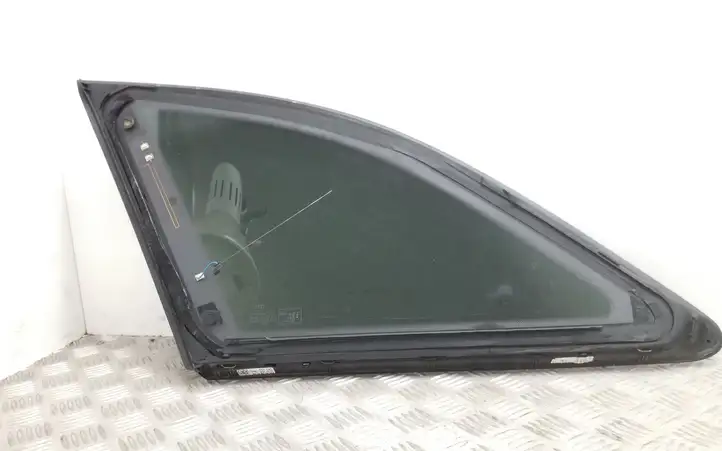Audi A4 S4 B9 (2015 - 2019) 8W9845298AA Заднее боковое стекло — фото 2