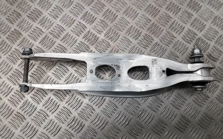 Audi A4 (2015 - 2019)  8W0505311H Вилы