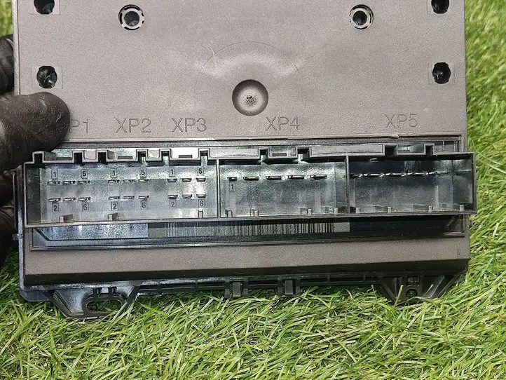 Seat Ibiza III (6L) (2002 - 2008)  6Q1937049C Mодуль kомфортa