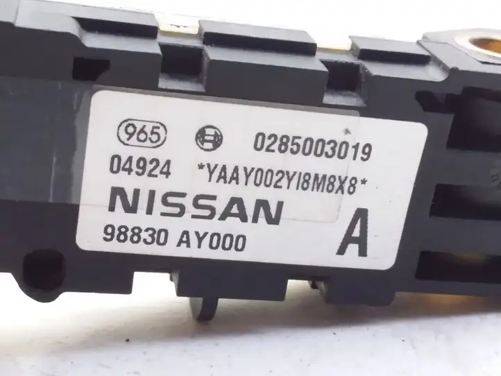 Nissan Primera (2001 - 2008) 98830AY000 Датчик удара SRS — фото 3