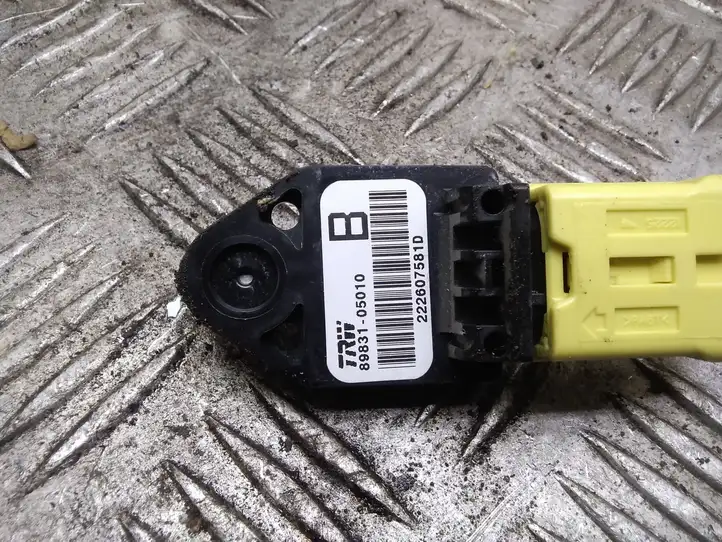 Toyota Corolla Verso AR10 (2004 - 2009) 8983105010 Датчик удара SRS — фото 3