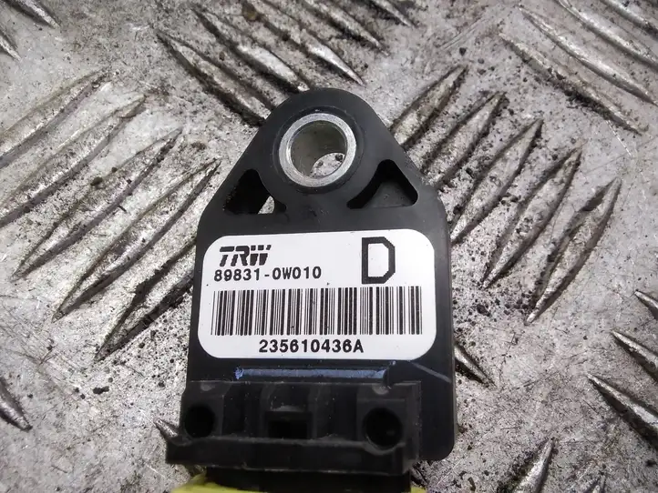 Toyota Corolla Verso AR10 (2004 - 2009) 898310W010 Датчик удара SRS — фото 4
