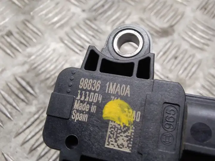 Nissan Leaf I (ZE0) (2010 - 2017) 988361MA0A Датчик удара SRS — фото 4