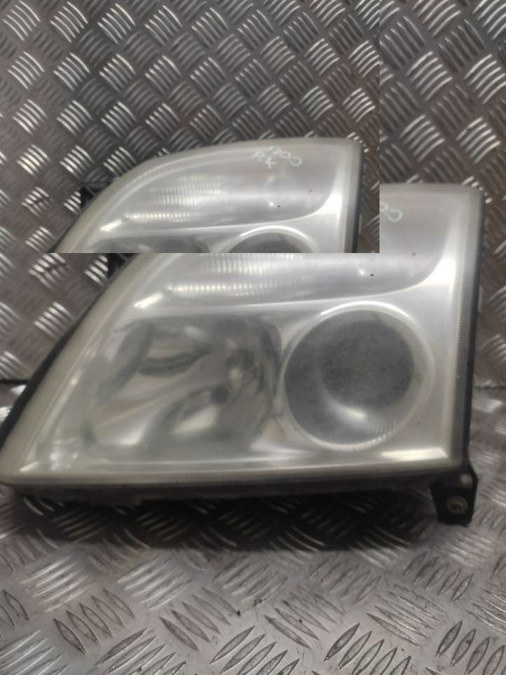 Opel Vectra (2002 - 2005)  15588700 Передняя фара