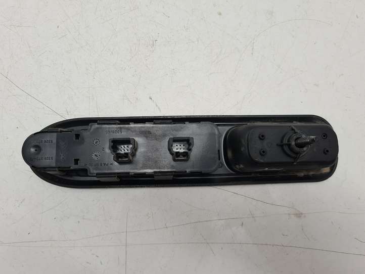 Peugeot 407 (2004 - 2011)  96468703XT Кнопка стеклоподъемников