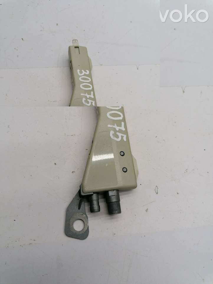 Mercedes-Benz Vaneo W414 (2001 - 2005)  A4148200089 Усилитель антенны