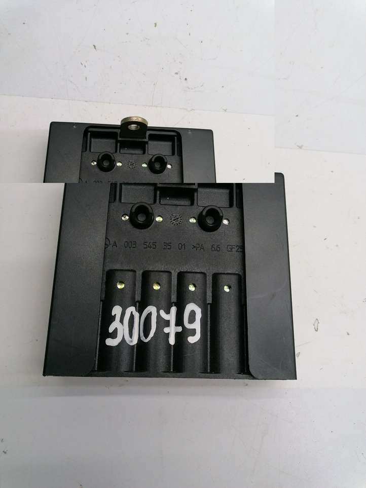Mercedes-Benz Vaneo W414 (2001 - 2005)  A0035453501 Узел подключения плюсовых проводов