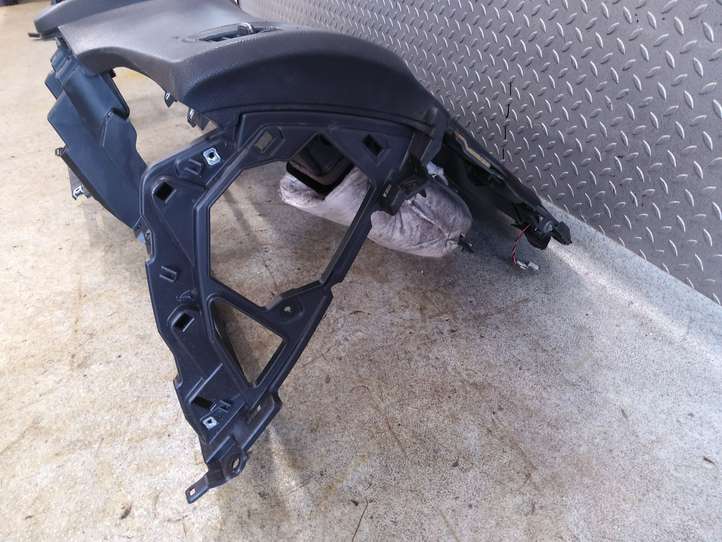 Kia Ceed (2015 - 2018)  84710A2000WK Панель