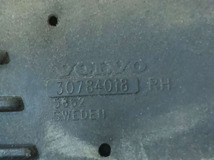 Volvo XC90 (2006 - 2014)  30784018 Звукоизоляция крыши