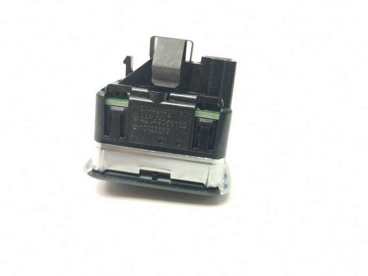 Mercedes-Benz B-class W246 (2011 - 2014)  A2049058102 Кнопка стеклоподъемников