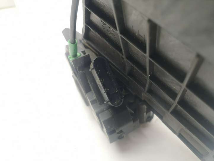 Ford Fiesta (2006 - 2008)  8A6AA26413AD Замок задней двери