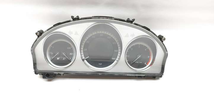 Mercedes-Benz C W204 (2007 - 2014)  A2049002705 Спидометр (приборный щиток)