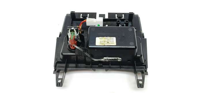 Mercedes-Benz C W204 (2007 - 2014)  A2046801350 Пепельница