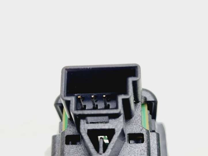 Tesla Model S (2016 - 2021)  A2049058202 Кнопка стеклоподъемников