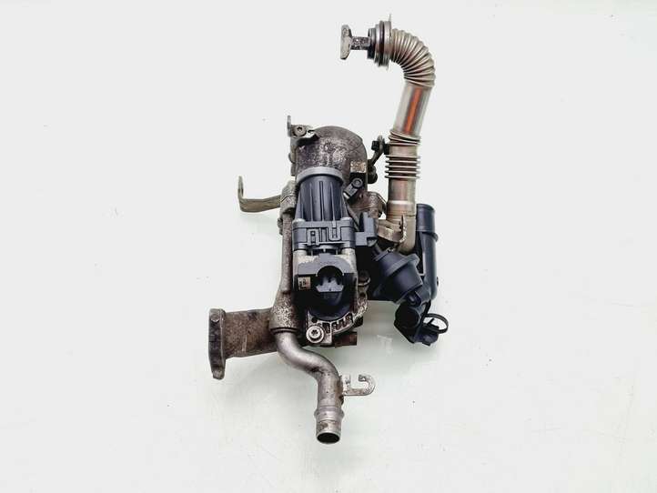 Citroen Berlingo (2012 - 2015)  50563908 Охладитель EGR