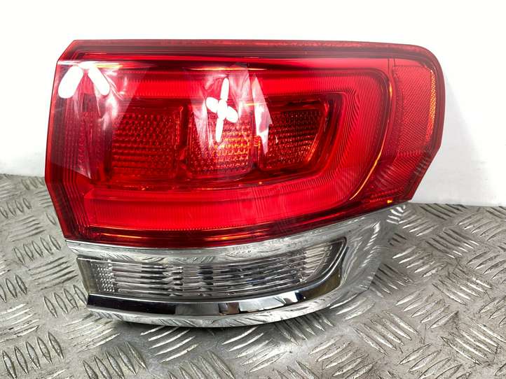 Jeep Grand Cherokee (2010 - 2021)  P68110000AD Задний фонарь в кузове