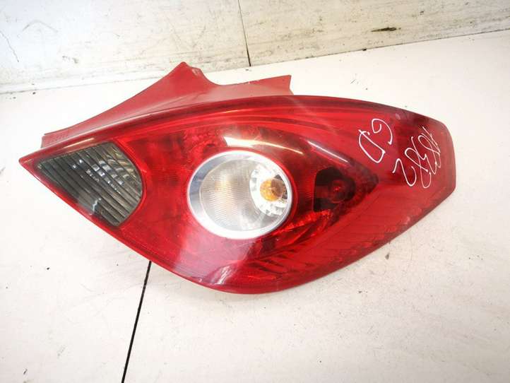 Opel Corsa D (2006 - 2010)  13186351 Задний фонарь в кузове
