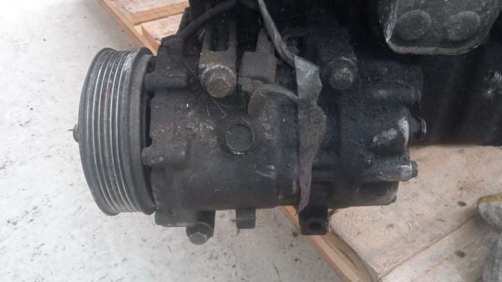 Volvo V50 (2004 - 2008)   Компрессор (насос) кондиционера воздуха
