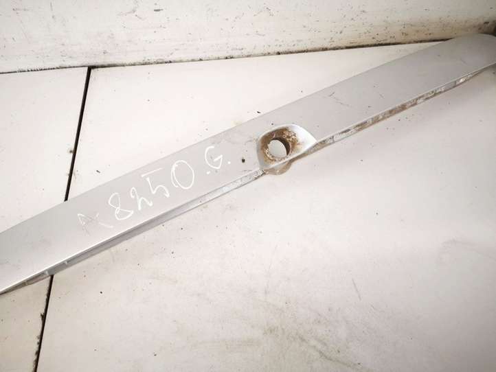 Opel Zafira (1999 - 2003)  90579631 Освещение номера