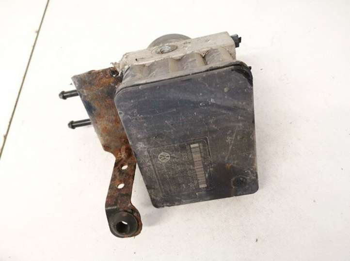 Volkswagen Polo (1994 - 2001)  6a0907379e Блок ABS