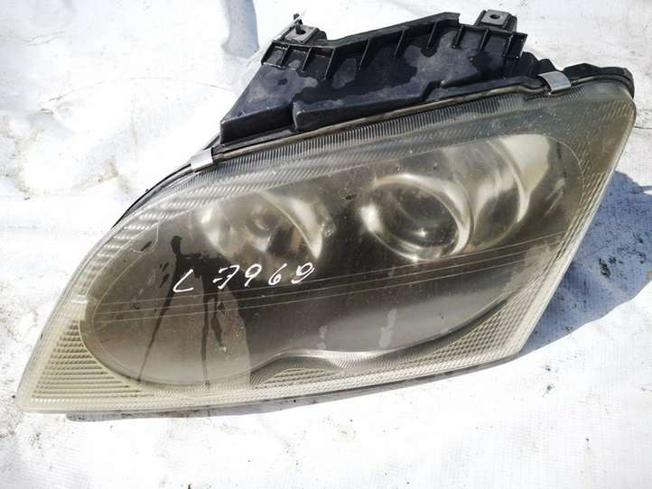 Chrysler Pacifica (2003 - 2008)   Передняя фара