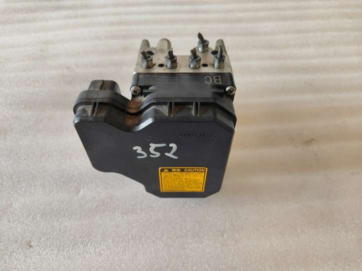 Lexus IS 220 (2005 - 2010)  4454053260 Блок ABS