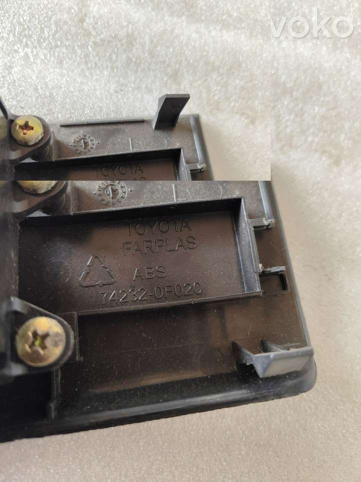 Toyota Corolla Verso AR10 (2004 - 2009)  742320F020 Кнопка стеклоподъемников