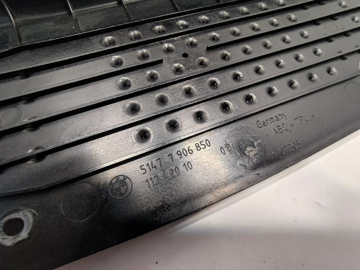 BMW M3 E92 (2007 - 2013)  51477906850 Опора ноги