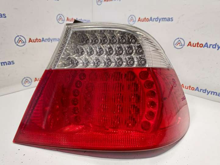 BMW 3 E46 (1998 - 2005)  6920700 Задний фонарь в кузове