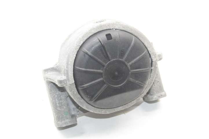 Audi A4 (2007 - 2011)  8K0199381 Подушка двигателя