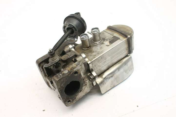 Volkswagen Touareg I (2002 - 2010)  059131511G Охладитель EGR