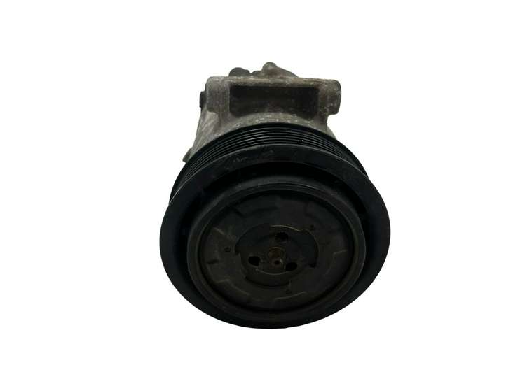 Renault Megane III (2009 - 2016)  8200956574 Компрессор (насос) кондиционера воздуха