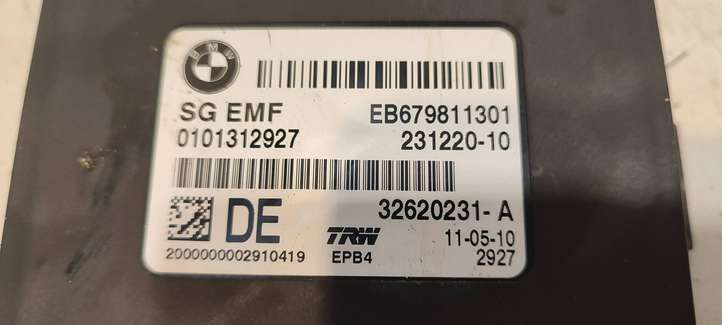 BMW 5 F10 F11 (2009 - 2016)  6798113 Модуль управления ручным тормозом