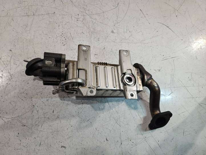 Toyota Avensis T250 (2006 - 2009)  256010r020 Охладитель EGR