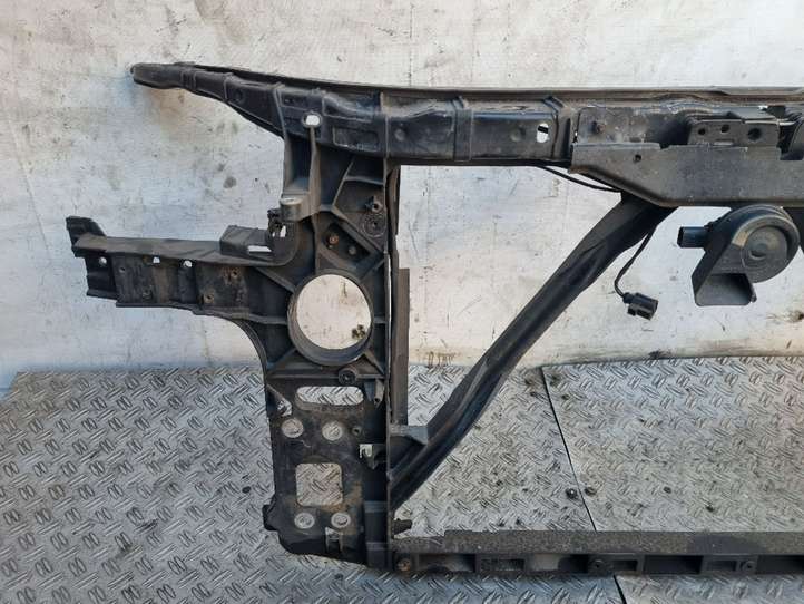 Audi Q7 (2005 - 2009)  4L0805594 Панель