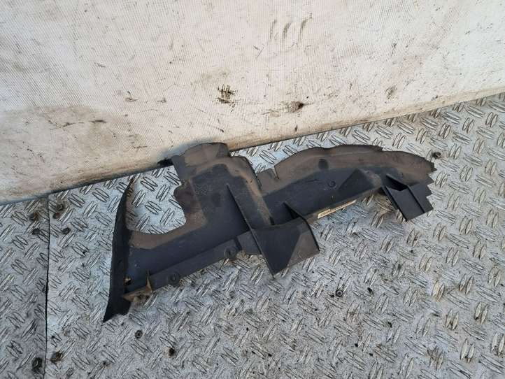 Audi Q7 (2005 - 2009)  4L0121284A Устройство (устройства) для отвода воздуха