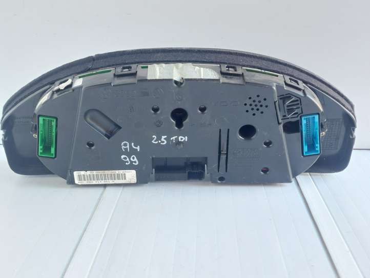 Audi A4 (1999 - 2001)  8D0919861A Спидометр (приборный щиток)