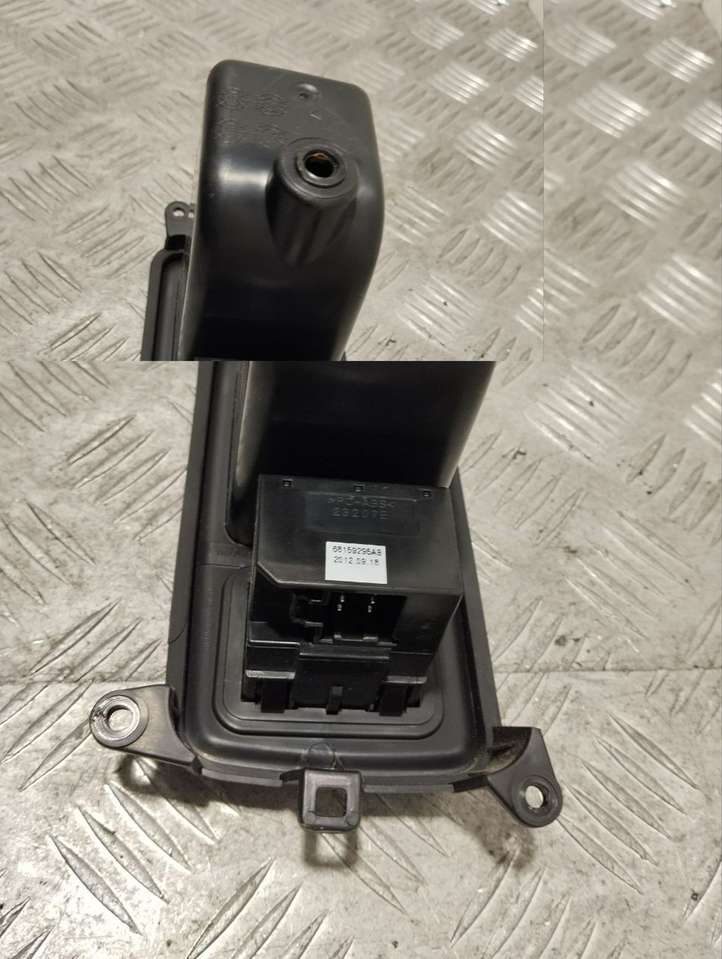 Dodge Ram (2008 - )  1WP34DX9AA Разъем AUX
