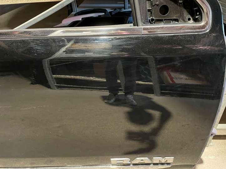 Dodge Ram (2018 - )   Дверь