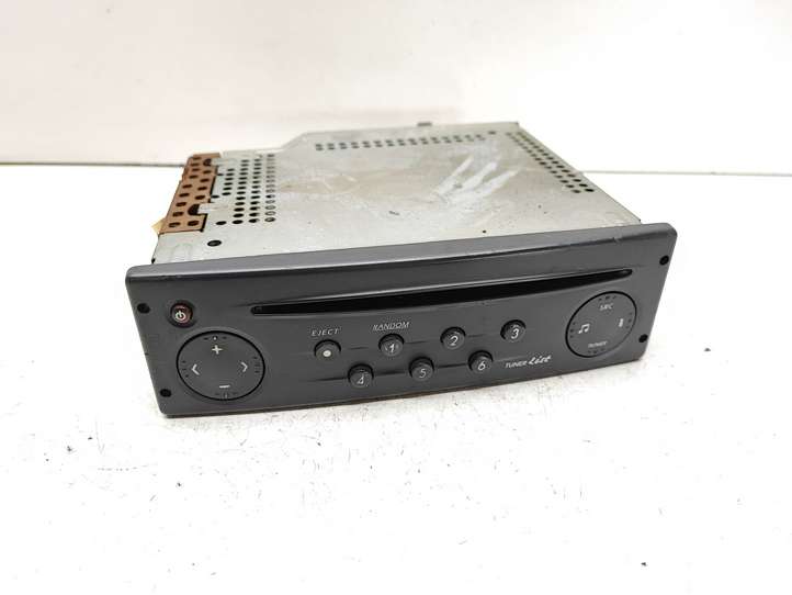 Renault Laguna (2001 - 2005)  8200002607 Радио/ проигрыватель CD/DVD / навигация