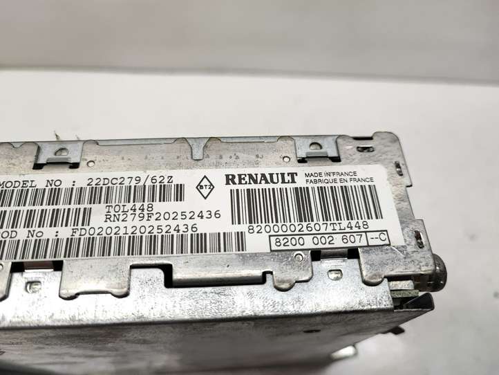 Renault Laguna (2001 - 2005)  8200002607 Радио/ проигрыватель CD/DVD / навигация