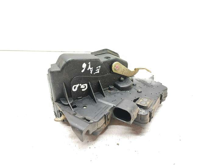 BMW 3 E46 (1998 - 2005)  6196034 Замок задней двери