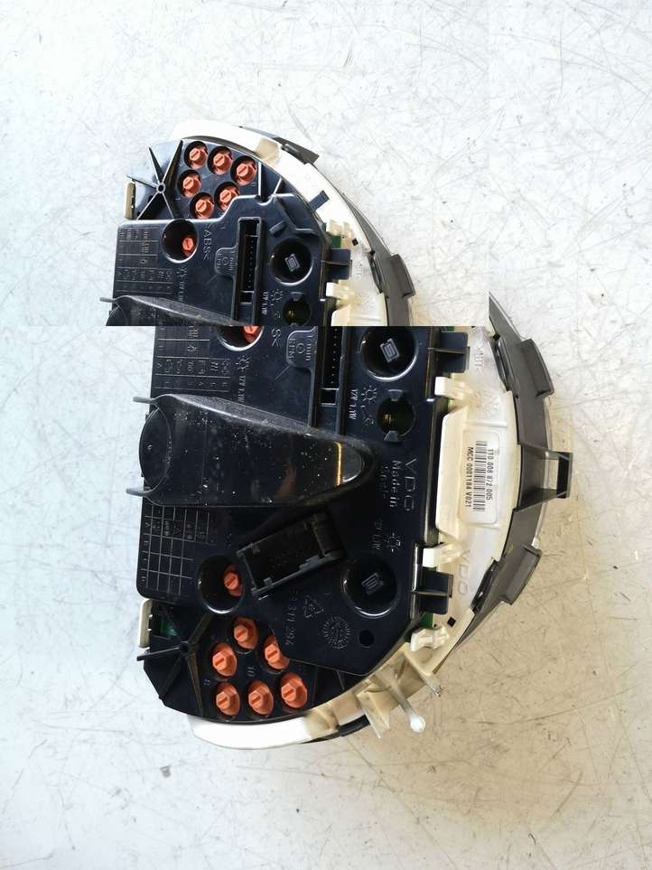 Smart ForTwo (2000 - 2007)  110008872005 Спидометр (приборный щиток)