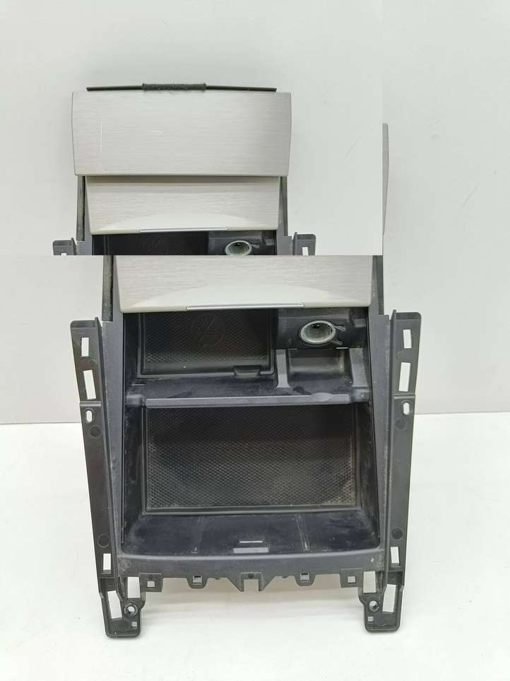 Mercedes-Benz E W212 (2009 - 2016)  A2126804050 Пепельница