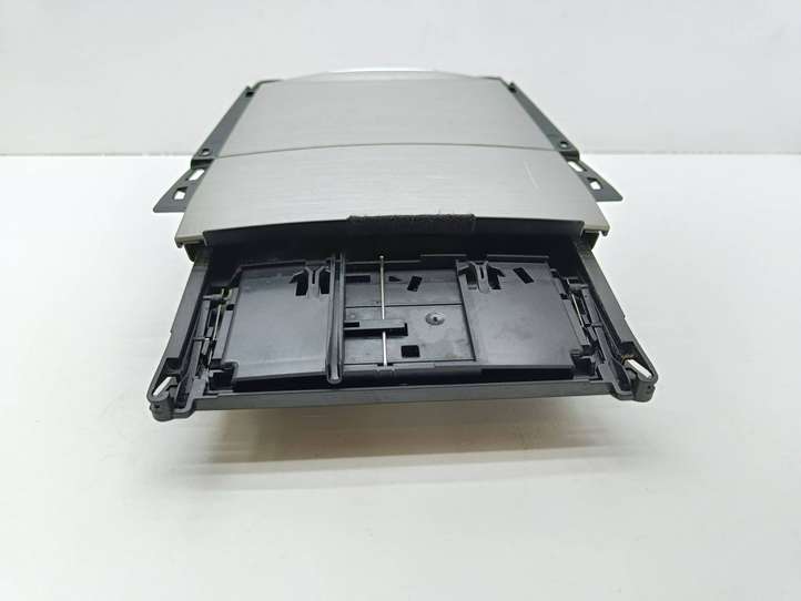 Mercedes-Benz E W212 (2009 - 2016)  A2126804050 Пепельница