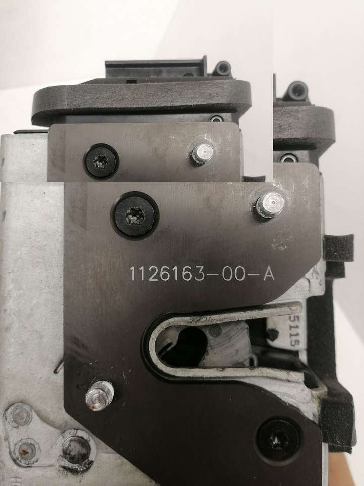 Tesla Model X (2015 - 2021)  112616300A Передняя звукоизоляция