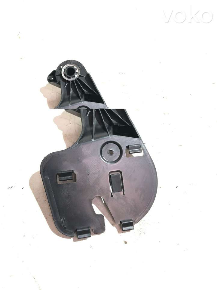 Audi Q5 (2008 - 2012)  8R2823633a Ручка капота