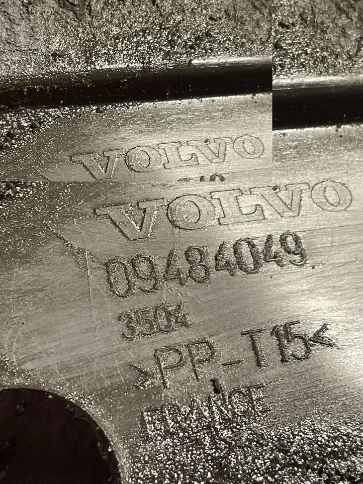 Volvo XC90 (2002 - 2006)  09484049 Защита дна бампера