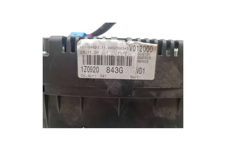 Skoda Octavia Mk2 (1Z) (2004 - 2013)  1Z0920843G Спидометр (приборный щиток)