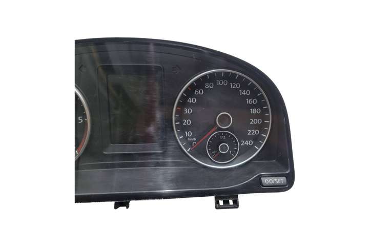 Volkswagen Caddy (2010 - 2015)  2K0920875E Спидометр (приборный щиток)